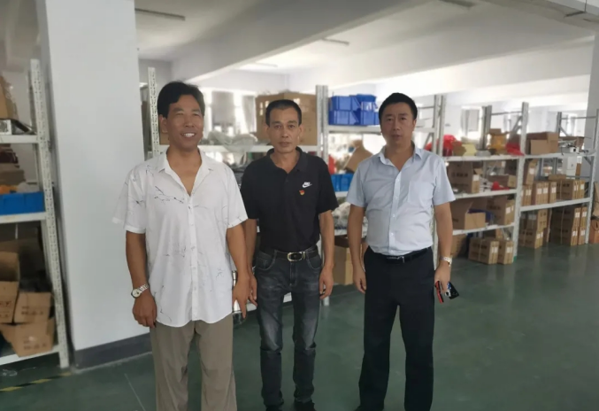 商会党支部走访调研三峡移民企业
